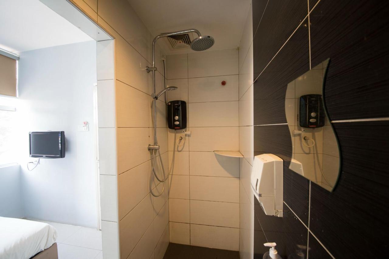 Golden Pearl Hotel Near Universiti Tun Hussein Onn Malaysia Uthm Batu Pahat Luaran gambar